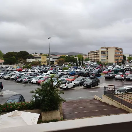 T1 Proche Parc Charles De Gaulle, 1er Etage Avec Ascenseur, Loggia, Equipe, Ideale Pour 2 Personnes - Fr-1-571-55 * Balaruc-les-Bains